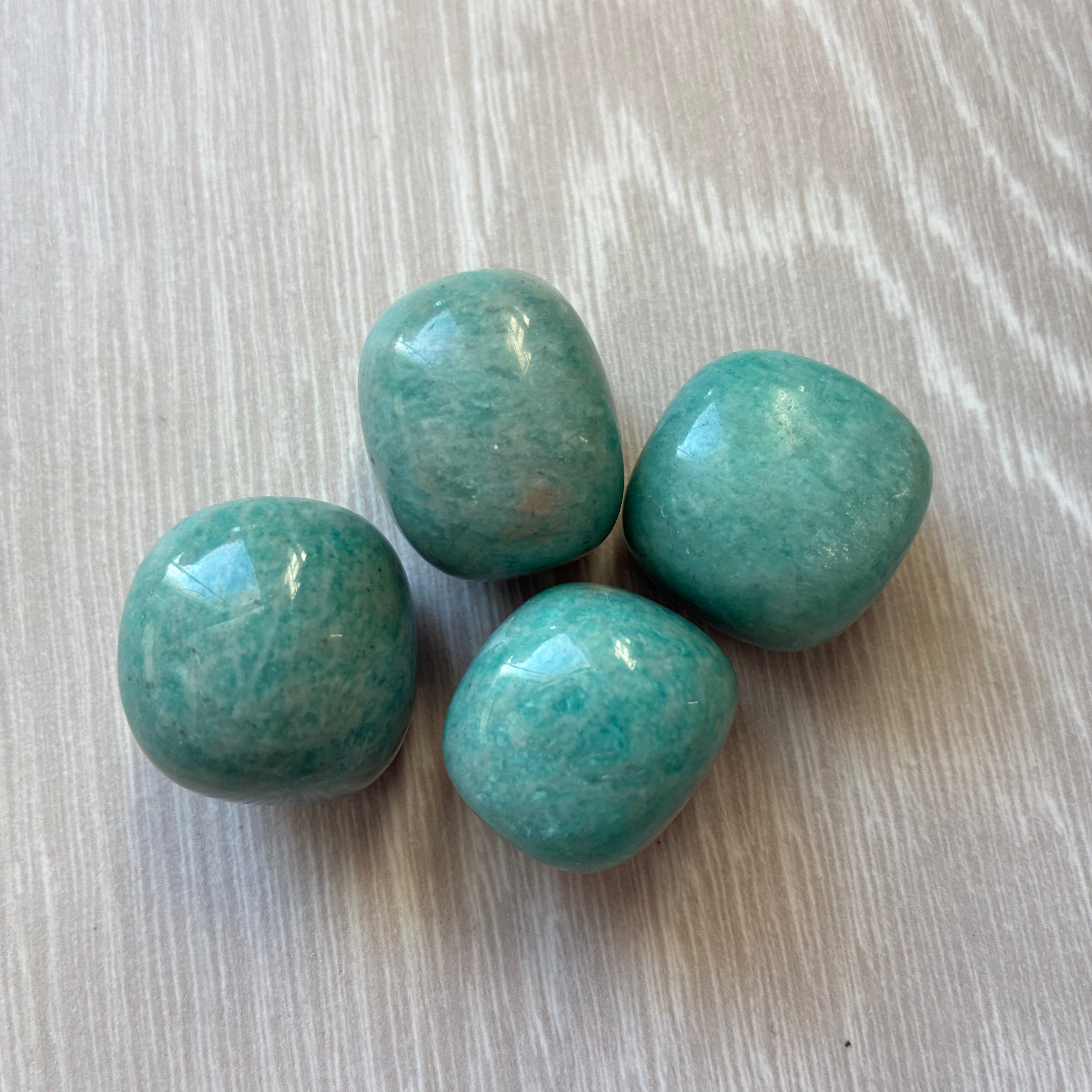 Amatsoniitti rumpuhiottu