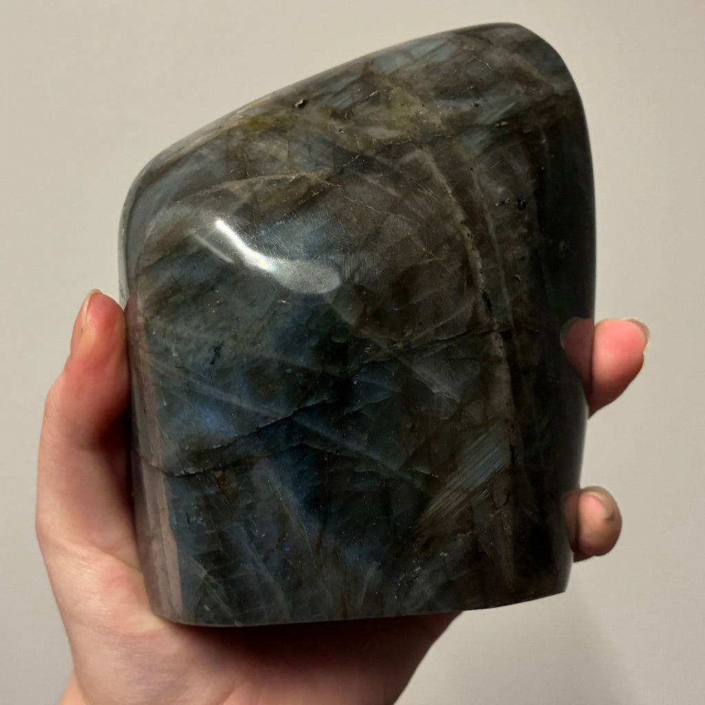 Labradoriitti freeform #1