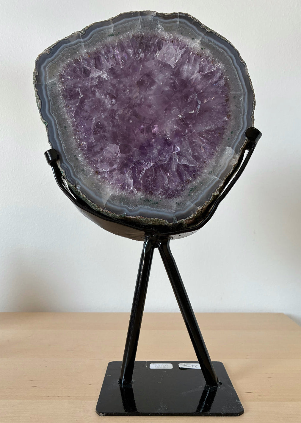 Ametisti pidikkeellä