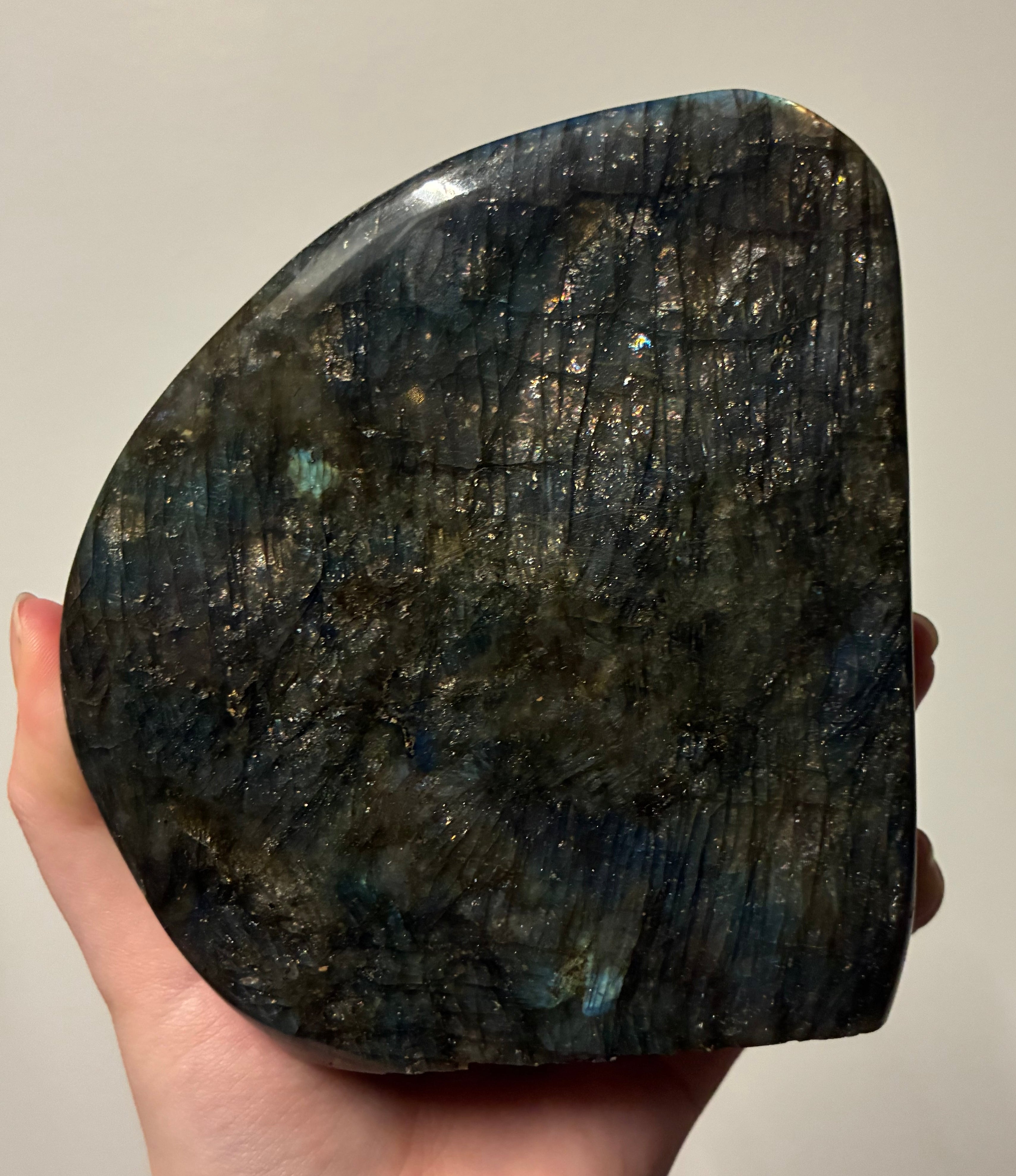 Labradoriitti freeform #3