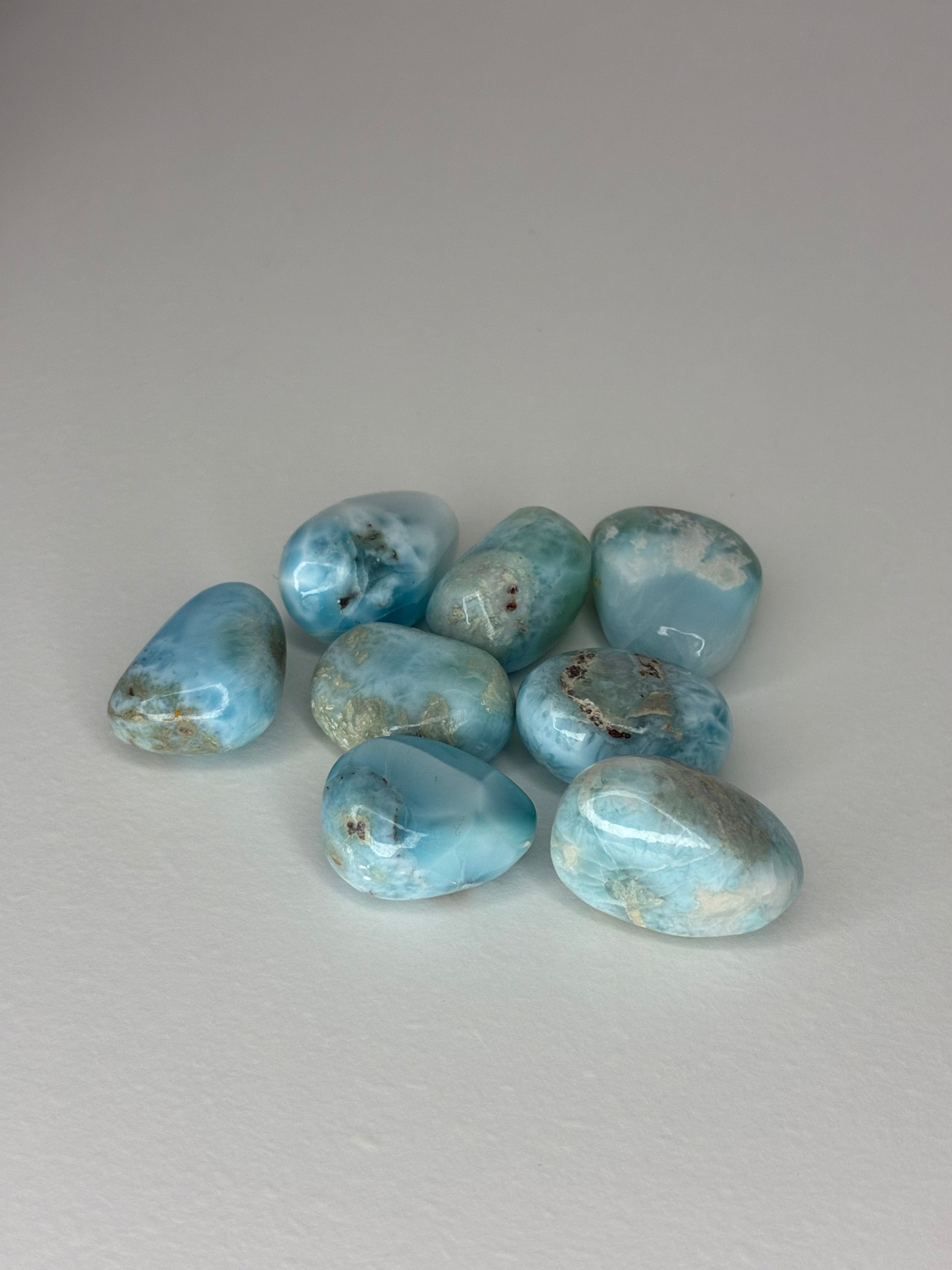 Larimar rumpuhiottu